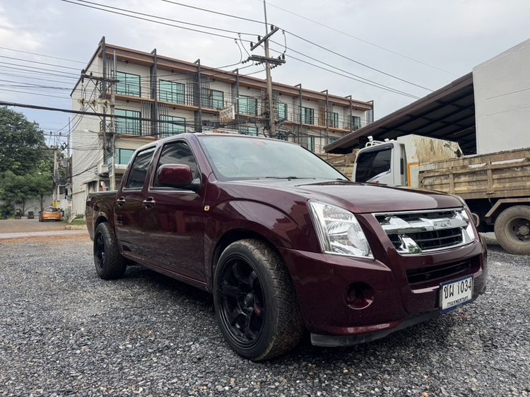 รถ Isuzu D-MAX 2.5 SLX สี แดง