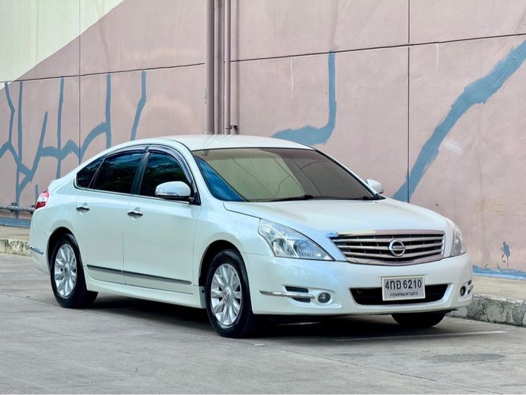 รถ Nissan Teana 2.0 200 XL สี ขาว