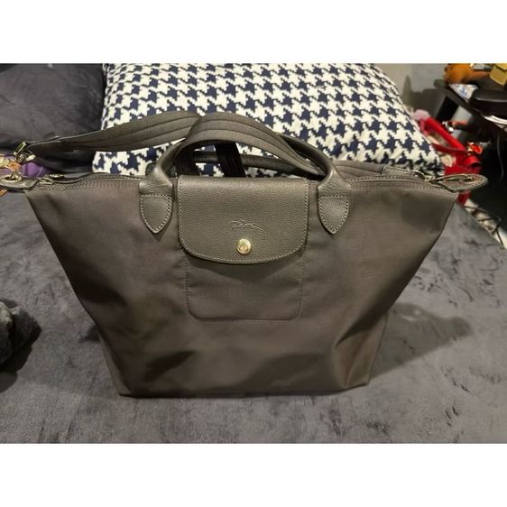 Longchamp Le Pilage Neo ไซส์ M สี grey color ราคา 1,200 รวมส่ง📌 รูปที่ 2