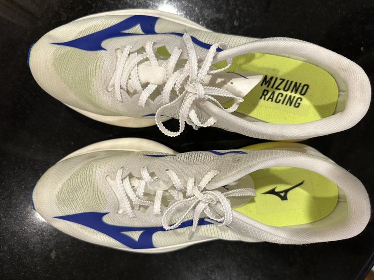 Mizuno Hyperwarp Pro