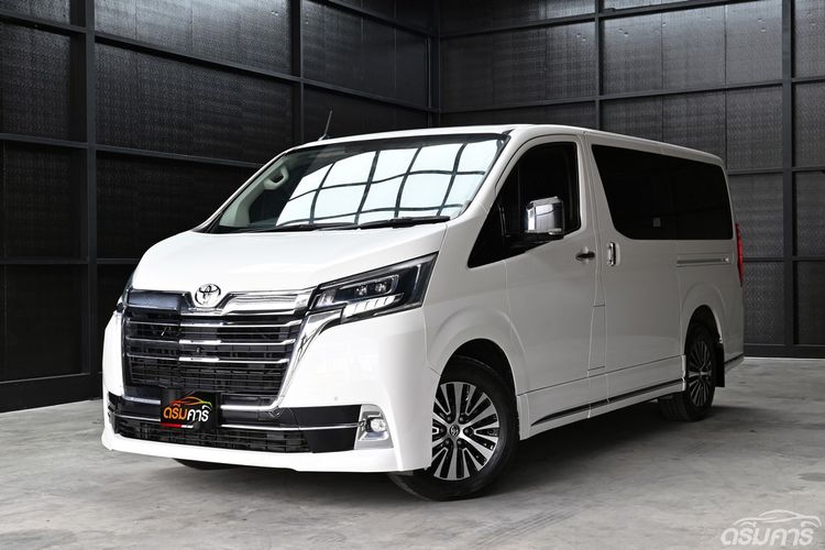 รถ Toyota Majesty 2.8 Premium สี ขาว