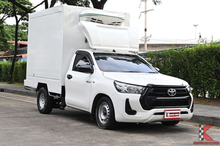 Toyota Hilux Revo 2021 2.4 Entry Pickup ดีเซล LPG เกียร์ธรรมดา ขาว