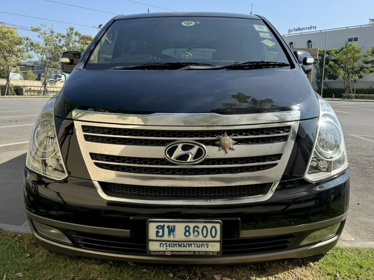 Hyundai H-1  2012 2.5 Deluxe Van ดีเซล ไม่ติดแก๊ส เกียร์อัตโนมัติ ดำ รูปที่ 2