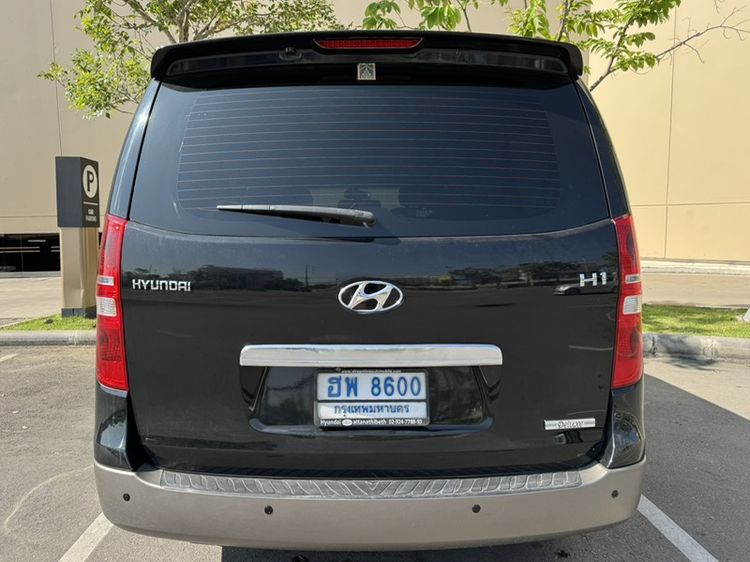 Hyundai H-1  2012 2.5 Deluxe Van ดีเซล ไม่ติดแก๊ส เกียร์อัตโนมัติ ดำ รูปที่ 3