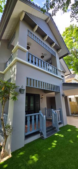 บ้านเดี่ยว หลังใหญ่ พร้อมเข้าอยู่