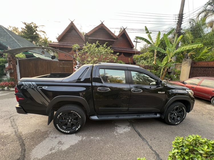 Toyota Hilux Revo 2018 2.4 E Prerunner Pickup ดีเซล เกียร์อัตโนมัติ ดำ รูปที่ 2
