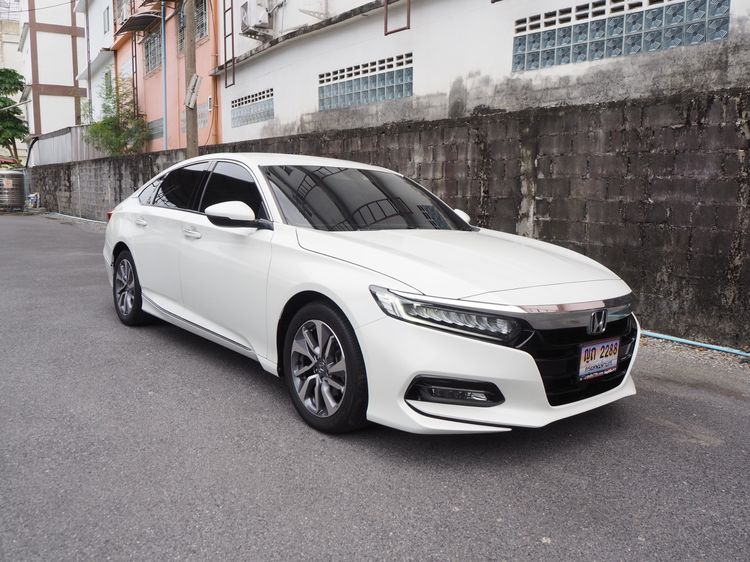 รถ Honda Accord 1.5 Turbo EL สี ขาว