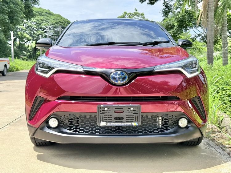 รถ Toyota C-HR 1.8 HV Hi Karl Lagerfeld สี แดง