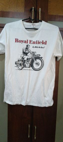 ขายเสื้อยืดสีขาวผ้างานเก่า อก 42 ทรงผู้ชาย ขายราคา 490 บาทพร้อมส่ง