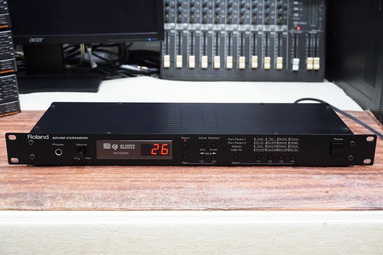 ROLAND M-GS64 ซาวด์แร็คเล่นเพลงคาราโอเกะมิดี้ รุ่นเท่า SC-88VL เสียงหนาสมจริง มือสอง นำเข้าสวยมาก