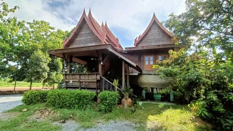 มีบางส่วน ใช่ 🌹ขายบ้านเรือนไทยพร้อมที่ดิน อ.เมือง จ.นครราชสีมา📢