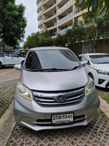 Honda Freed 2013 1.5 E Utility-car เบนซิน เกียร์อัตโนมัติ บรอนซ์เงิน รูปที่ 3