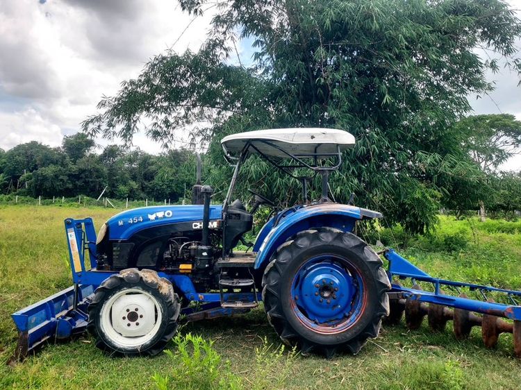ขายรถไถแชมป์YTO454เกียร์ซัทเทิล พร้อมอุปกรณ์2ชิ้น พร้อมใช้งาน รูปที่ 2