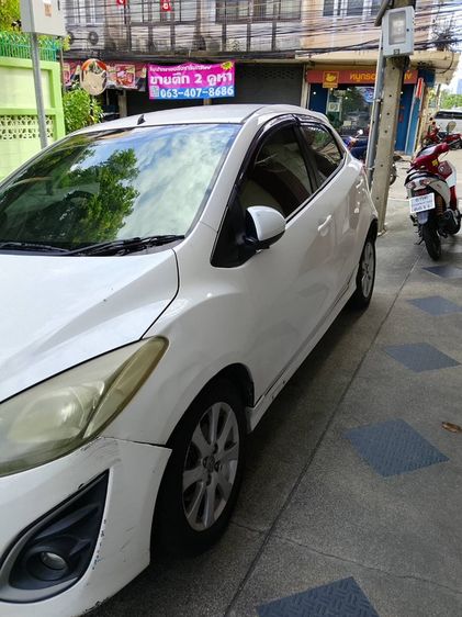 Mazda Mazda 2 2013 1.3 C Sedan เบนซิน เกียร์อัตโนมัติ ขาว รูปที่ 4