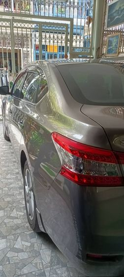Nissan Sylphy 2013 1.8 V Sedan เบนซิน ไม่ติดแก๊ส เกียร์อัตโนมัติ น้ำตาล รูปที่ 2