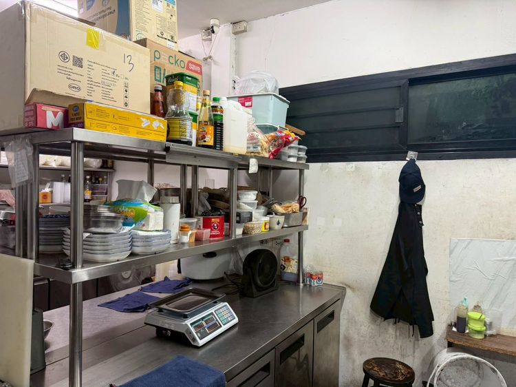 เซ้งร้านอาหาร ย่านออฟฟิศ ซอยพหลโยธิน 8 ซอยสายลม ทำเลดี  สามารถเปิดกิจการอื่นได้ รูปที่ 2