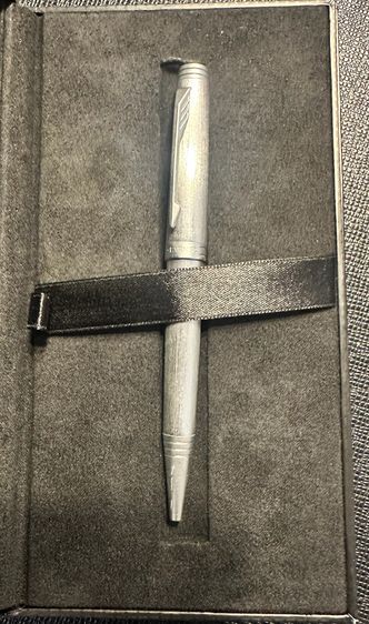 ✨ Parker Premier Monochrome Titanium PVD Edition Ballpoint Pen ✨ รูปที่ 2