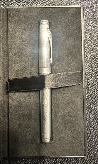 🖋 Parker Premier Monochrome Titanium Roller Ball Pen
