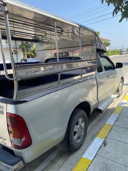 Toyota Hilux Vigo 2006 3.0 G Pickup ดีเซล เกียร์ธรรมดา บรอนซ์เงิน รูปที่ 3