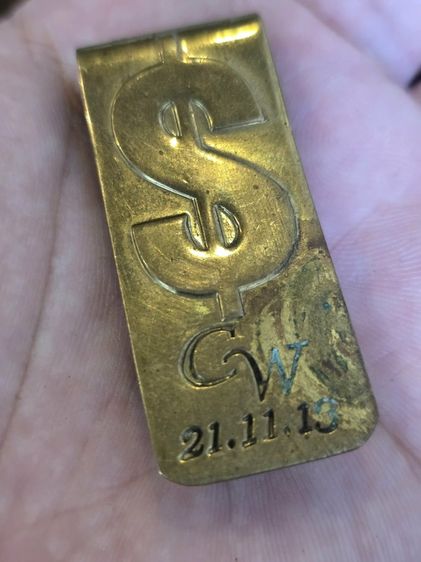 ที่หนีบเงิน (Money Clip) ทำจากทองเหลือง ออกแบบเป็นรูปสัญลักษณ์เงินดอลลาร์ รูปที่ 7