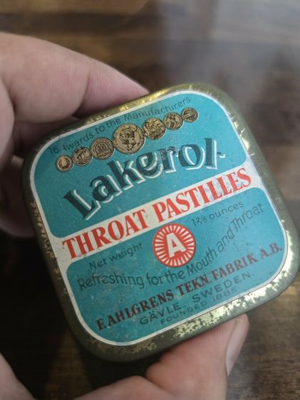 กล่องวินเทจ Lakerol