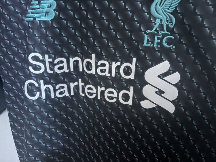 เสื้อ Liverpool ปี19 ไซส์M ของแท้ รูปที่ 2
