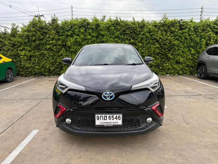 รถ Toyota C-HR 1.8 Hybrid Mid สี ดำ