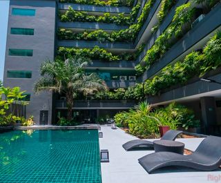 ทรอปิคานา คอนโด  Tropicana Condo