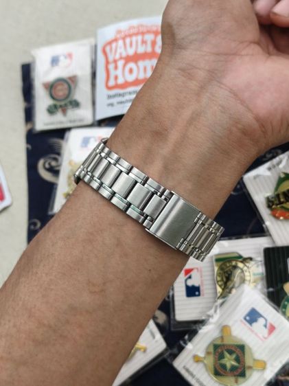 ⌚⚾Vintage 2006 MLB LA Dodgers Watch by Citizen CBM + 10pcs MLB Pins Set  นาฬิกาพร้อมเข็มกลัด 10 ชิ้น MLB แท้ รูปที่ 4