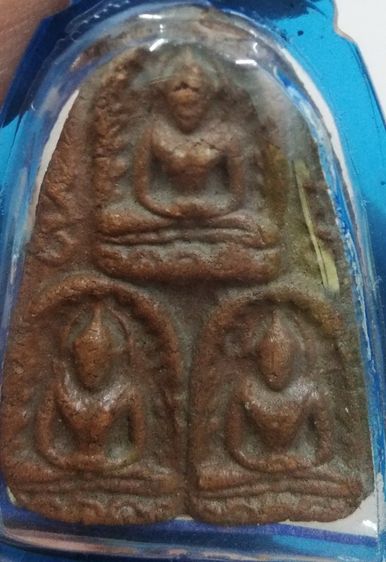 75442-พระซุ้มกอตัดสาม เนื้อดินเก่า เลี่ยมกรอบ