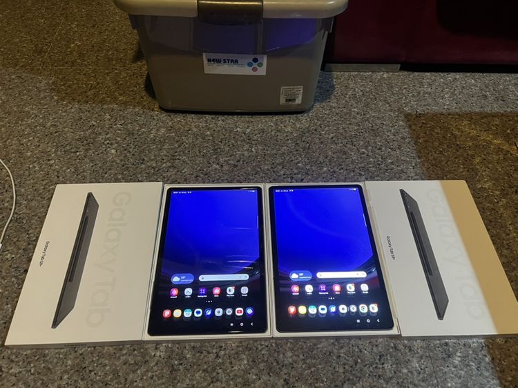 ขายSamsungTabS9PlusสีGray256กิ๊กRam12ยกกล่องจอสวยกริปหายากสภาพสวยๆใช้งานดีถูกๆๆๆๆๆ