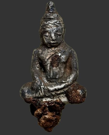 พระกรุ เนื้อเงิน รูปที่ 2