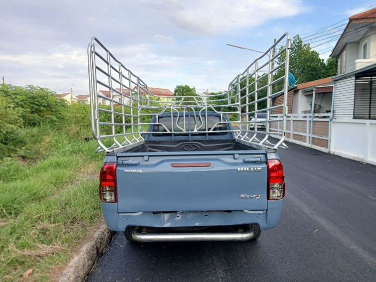 Toyota Hilux Revo 2017 2.8 J Plus Pickup ดีเซล ไม่ติดแก๊ส เกียร์ธรรมดา เทา รูปที่ 3