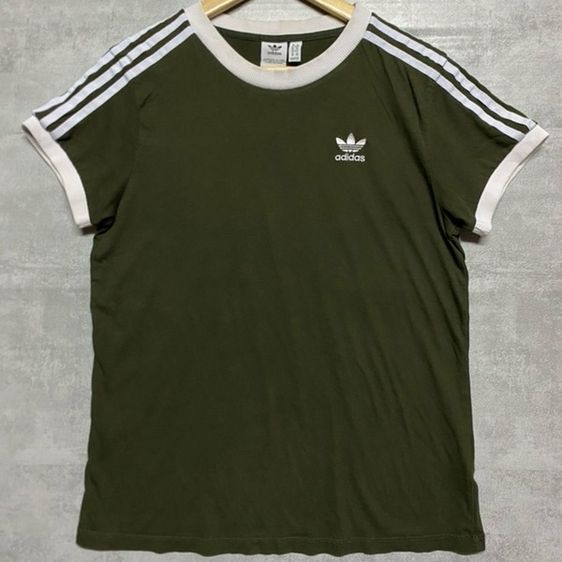 เสื้อยืด Adidas สีเขียวเข้มทหาร