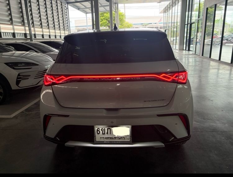 BYD Dolphin 2025 Standard Range Sedan ไฟฟ้า ไม่ติดแก๊ส เกียร์อัตโนมัติ ขาว รูปที่ 2