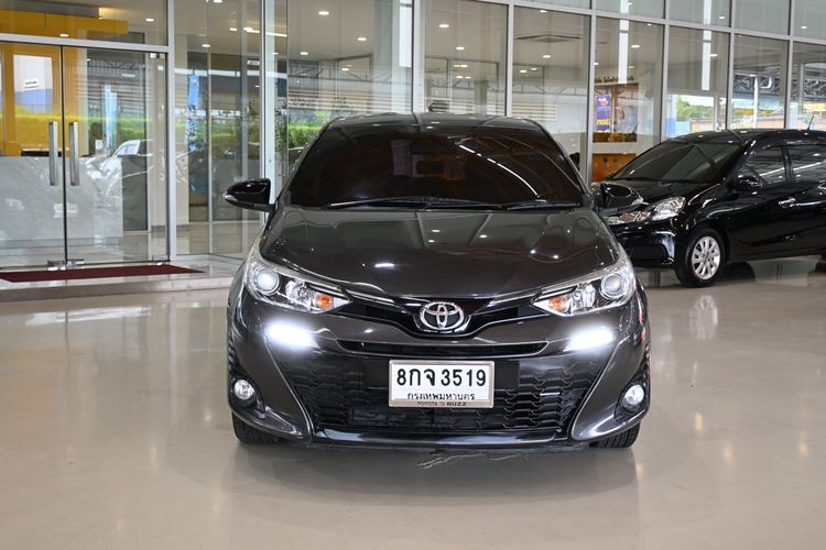 Toyota Yaris ATIV 2018 1.2 G Sedan เบนซิน ไม่ติดแก๊ส เกียร์อัตโนมัติ เทา รูปที่ 2
