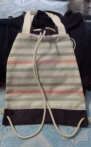 EASTPAK สภาพดีตามรูป สระบุรีนัดรับได้ในตัวเมือง 400บาท 0636016331 รูปที่ 2