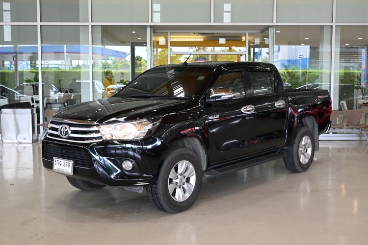 รถ Toyota Hilux Revo 2.4 E Prerunner สี ดำ