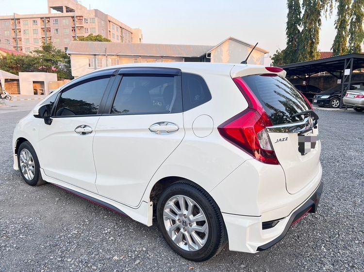 Honda Jazz 2018 1.5 V Plus i-VTEC Sedan เบนซิน ไม่ติดแก๊ส เกียร์อัตโนมัติ ขาว รูปที่ 4