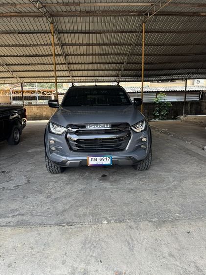 Isuzu D-MAX 2022 3.0 Vcross M 4WD Pickup ดีเซล เกียร์อัตโนมัติ เทา