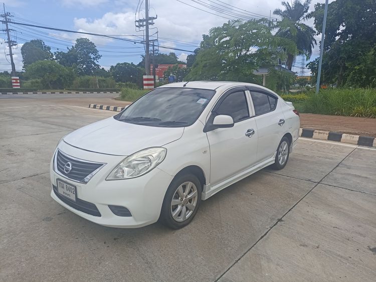 รถ Nissan Almera 1.2 VL Sportech สี ขาว