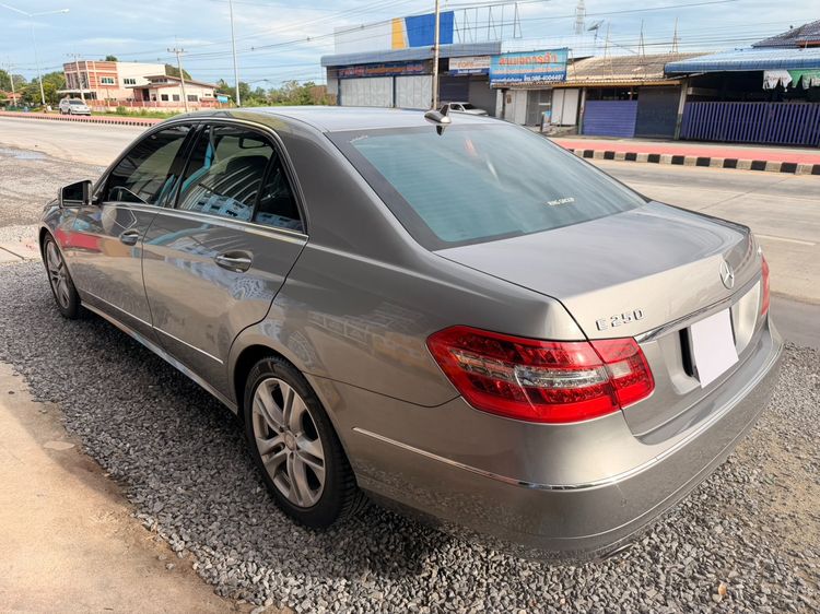 Mercedes-Benz E-Class 2011 E250 CGI Sedan เบนซิน ไม่ติดแก๊ส เกียร์อัตโนมัติ เทา รูปที่ 4