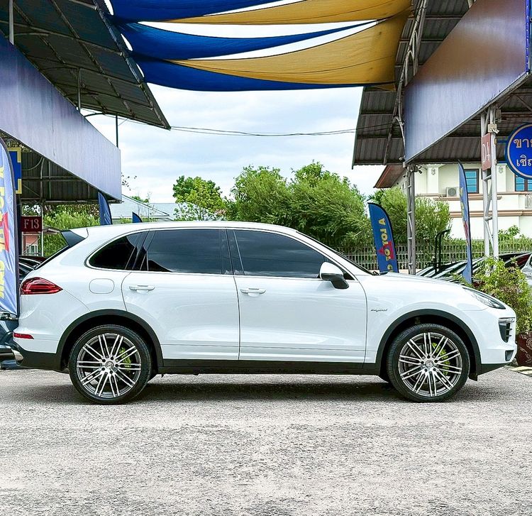 Porsche Cayenne 2015 3.0 S Hybrid 4WD Utility-car ปลั๊กอินไฮบริด (PHEV) ไม่ติดแก๊ส เกียร์อัตโนมัติ ขาว รูปที่ 2