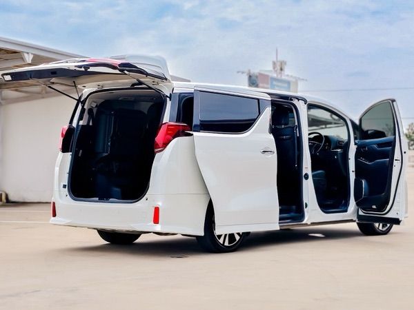รถ Toyota Alphard 2.5 SC สี ขาว