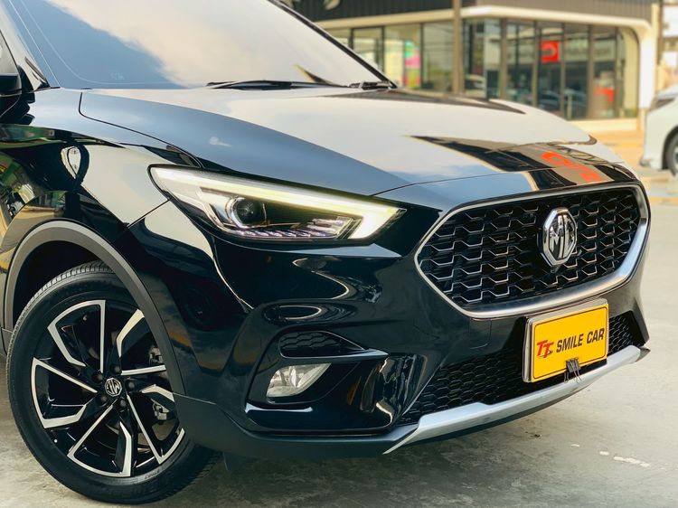 MG ZS 2023 1.5 V Sunroof Utility-car เบนซิน ไม่ติดแก๊ส เกียร์อัตโนมัติ ดำ รูปที่ 2