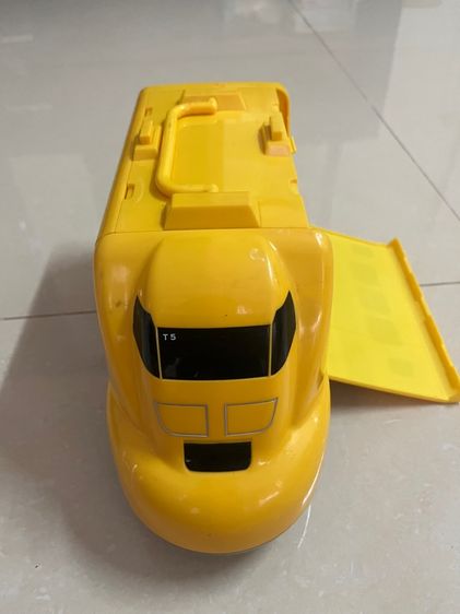 กล่องเก็บของเล่นรูปรถไฟชินคันเซ็นรุ่น Doctor Yellow จากแบรนด์ Takara Tomy รูปที่ 3