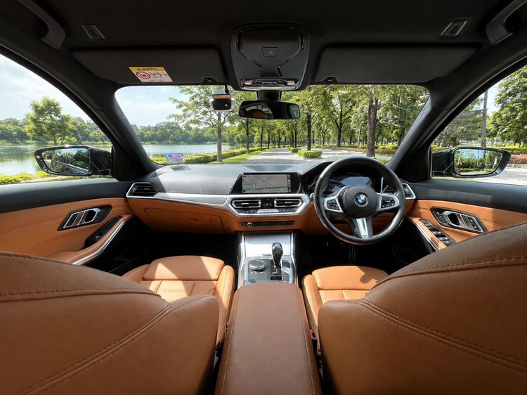 BMW Series 3 2021 320d Sedan ดีเซล ไม่ติดแก๊ส เกียร์อัตโนมัติ ดำ รูปที่ 3