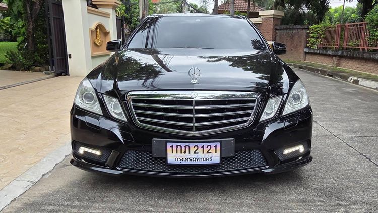 รถ Mercedes-Benz E-Class E200 สี ดำ