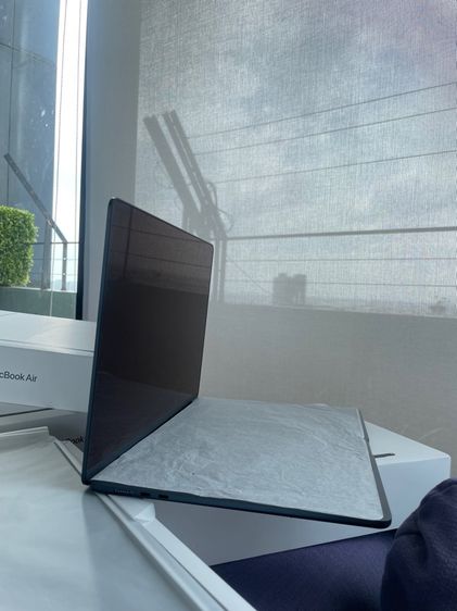 Apple MacBook Air m4 15 นิ้ว ram 16 storage 256 GB ประกันถึงมิถุนายน 2570