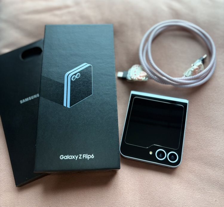 อื่นๆ 512 GB Samsung Galaxy Z flip6 512GB